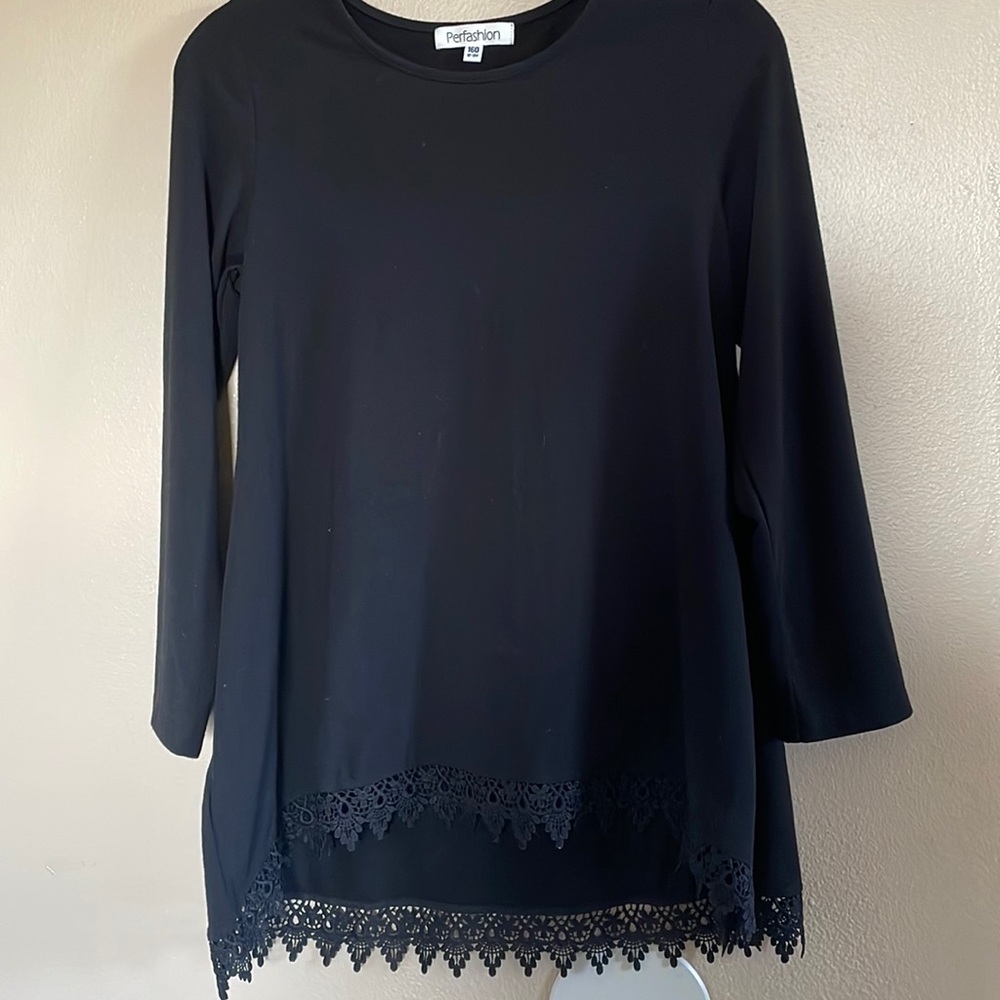 •NWOT BLACK SHIRT•